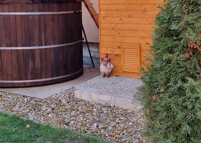 Leila Wellness Apartmanhaz דירה